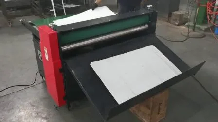 Machine de pressage de couverture rigide Machine de pressage de boîtes de papier YP700